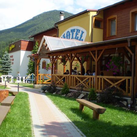 Motel Ranc Rużomberk Zewnętrze zdjęcie